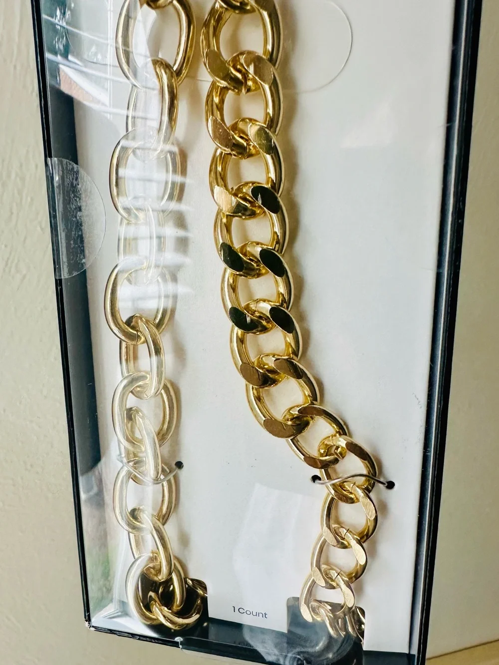 Target shiny gold